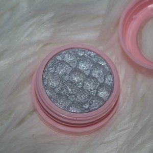 Ace Beaute Glimmer Shadow